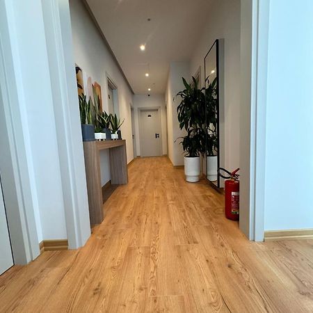 Апартаменти Izi Boutique Тирана Екстер'єр фото